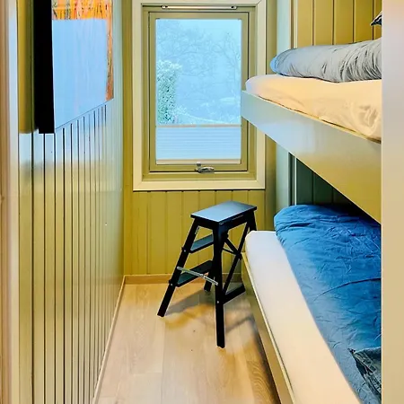 Ferienhaus Awesome In Rennesoy With House Sea View