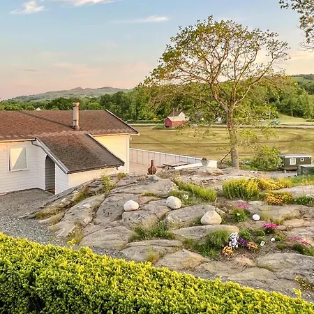 Holiday home Beautiful In Rennesoy With Wifi