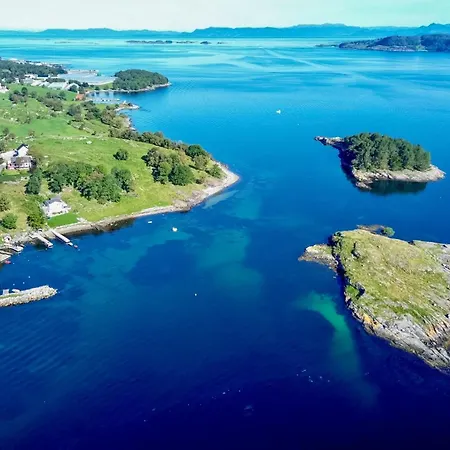 Casa vacanze Awesome In Rennesoy With House Sea View Østhusvik